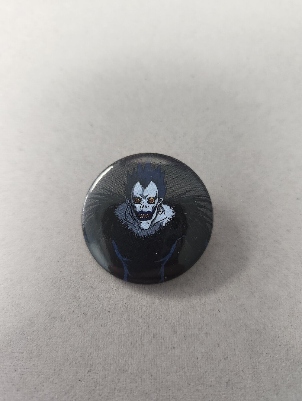 Death Note Ryuk Button - Picture 1 of 2